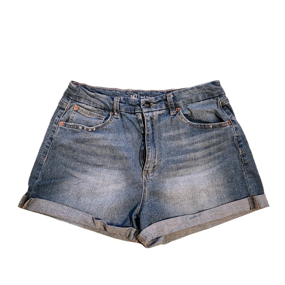 No Boundaries - Juniors High Rise Curvy Mom Shorts‎ - Size 15 - Picture 3 of 9
